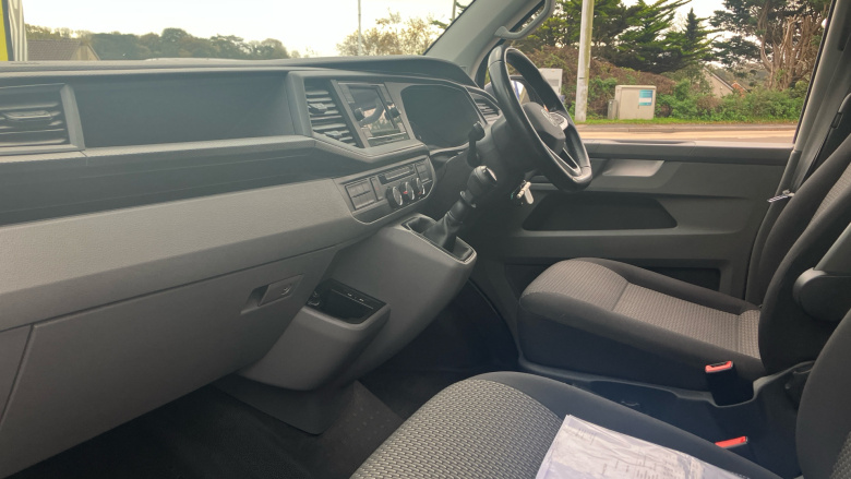 Volkswagen Transporter T32 Swb Diesel 2.0 TDI 110 Highline Kombi Van